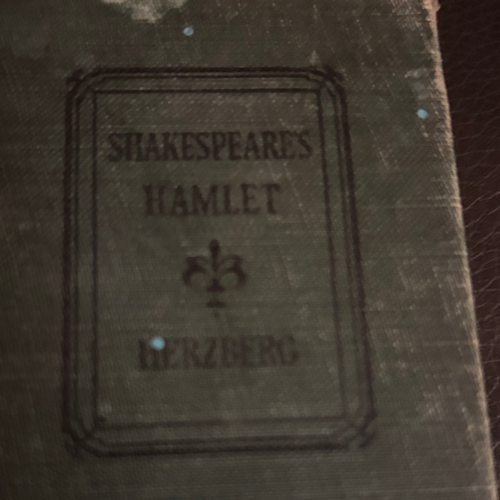 Shakespeare's Hamlet Hardcover Book